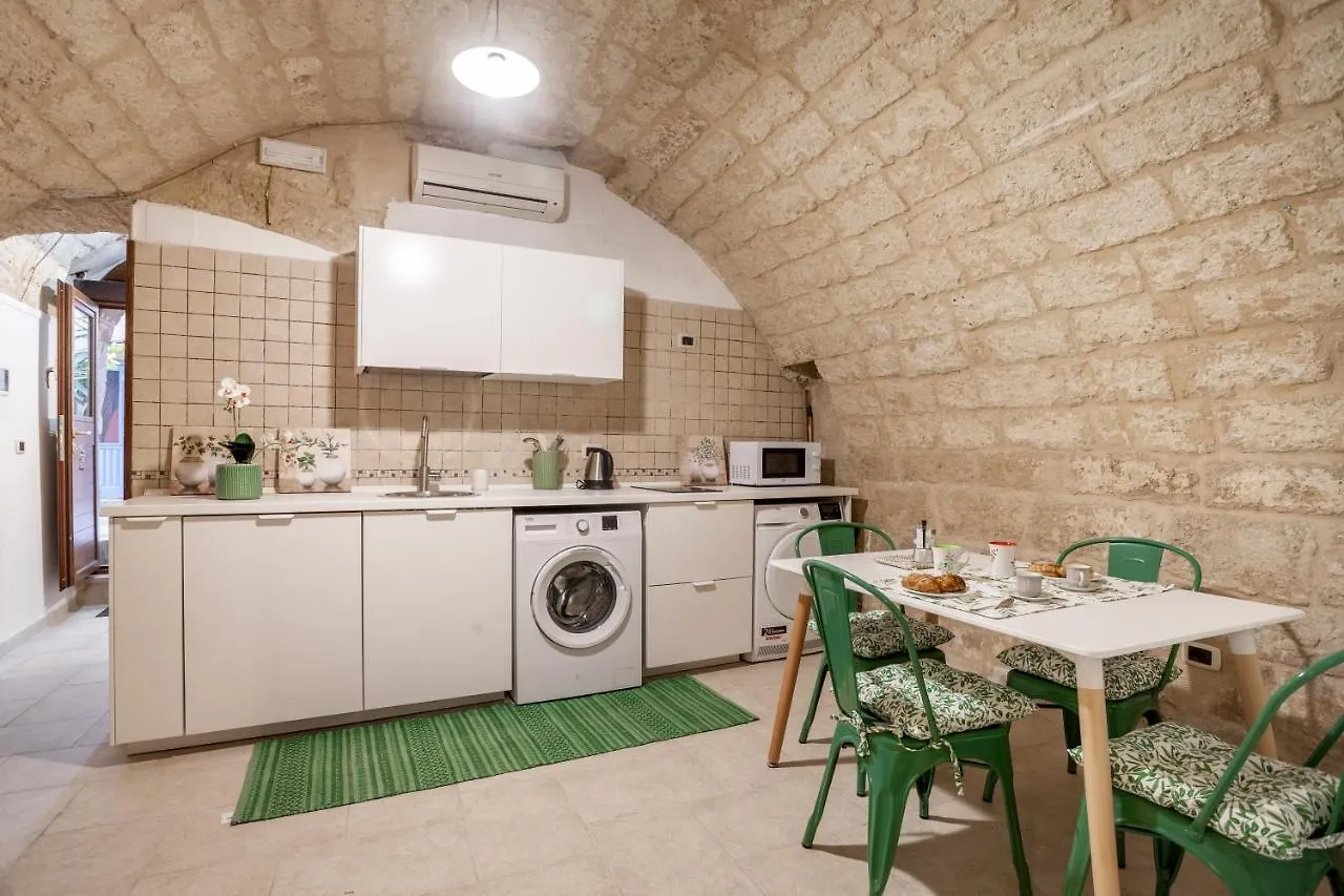 Apartment La Pergola Apt In The Heart Of Bari