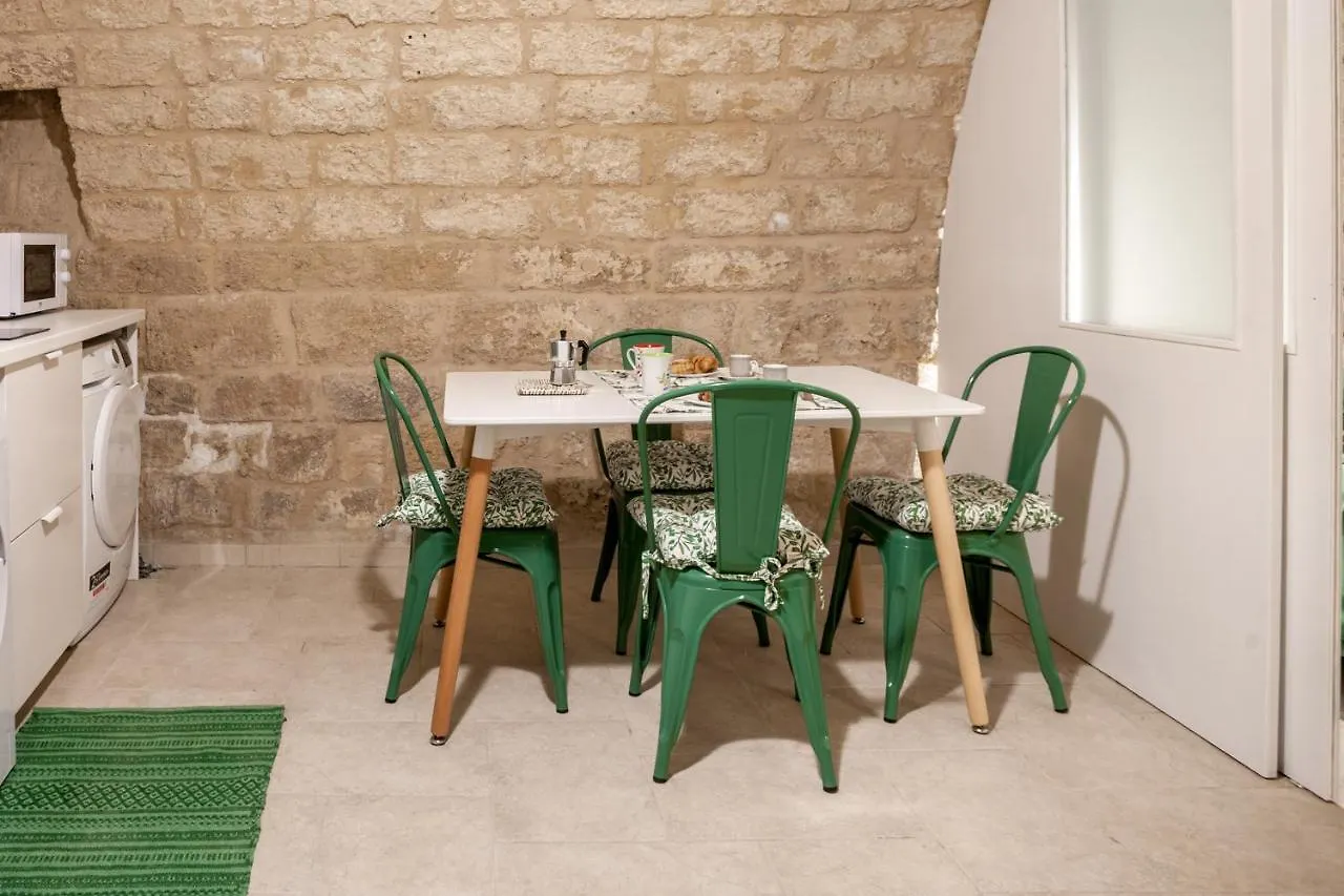 La Pergola Apt In The Heart Of Bari